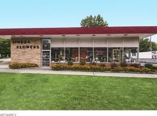 4603 Pearl Rd, Cleveland, OH 44109