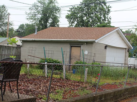 5th image of 1901 Alfresco Pl
