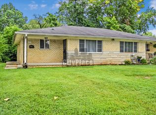 1215 Taylor Dr E, Indianapolis, IN 46219