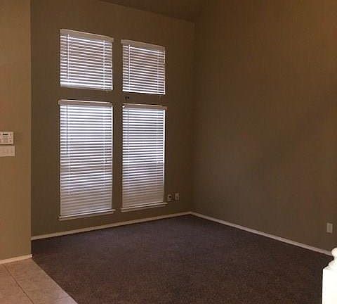 2nd image of 821 Rainbow Ln