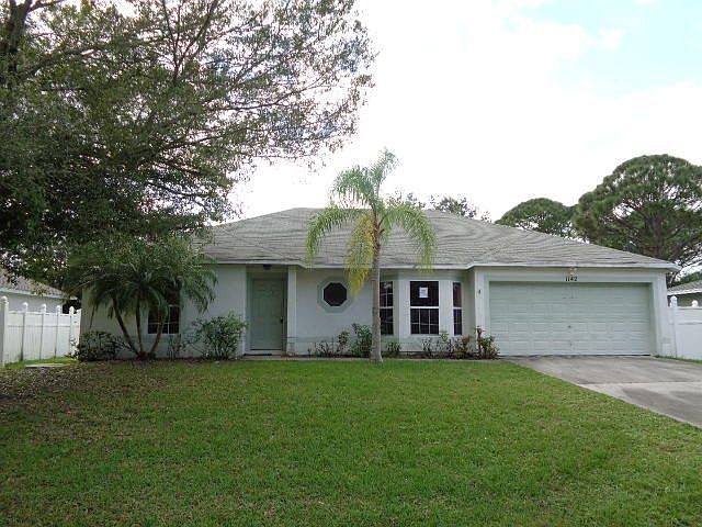 Home For Sale In Port Saint Lucie