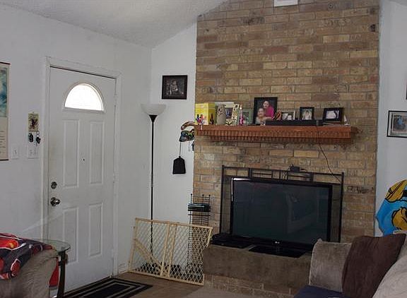 3rd image of 1204 Westcott Dr