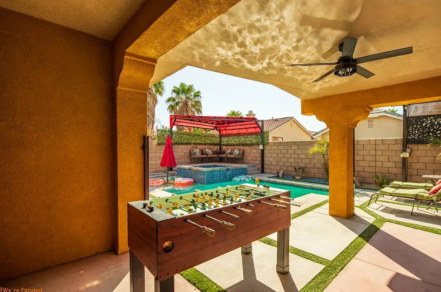 Building Photo - 83589 Shadowrock Dr