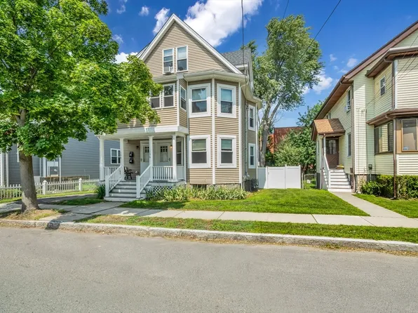 134 Willow St, Quincy, MA 02170