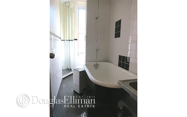 Rented by Douglas Elliman | media 26