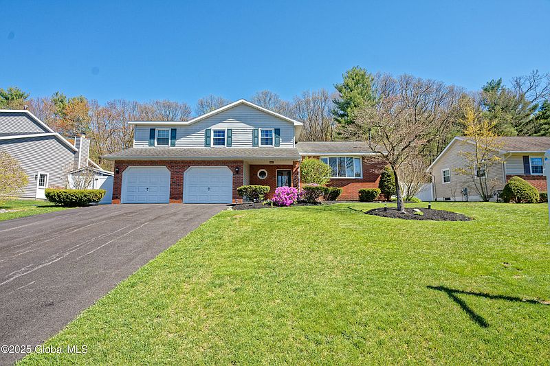 2nd image of 23 Concord Drive