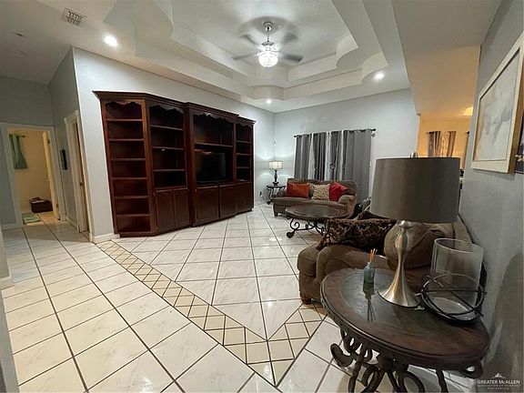 4th image of 1418 Mackenzie Dr
