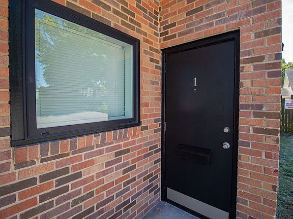2nd image of 1840 Hampton St APT 1