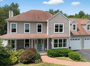 894 Vauxhall Street Ext, Waterford, CT 06385