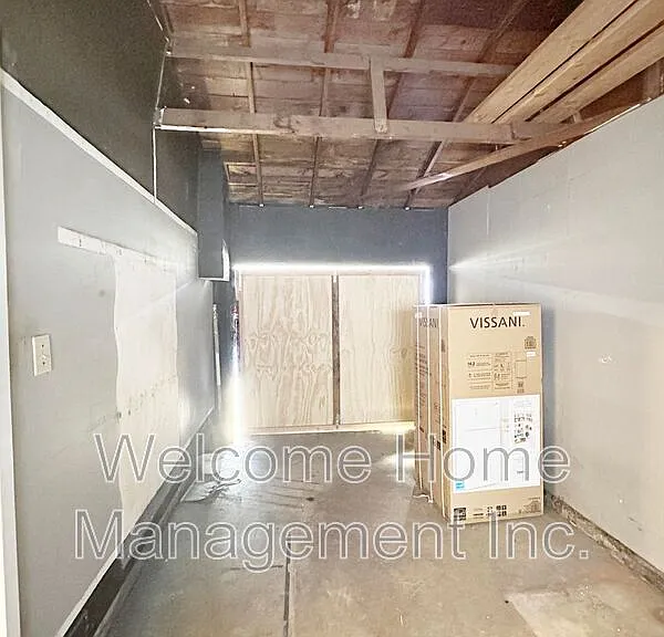 24074 Park St — Photo 7