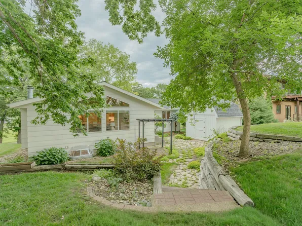 1238 Summer Circle Dr, Okoboji, IA 51355