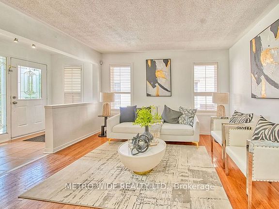 4th image of 3706 Forest Bluff Cres