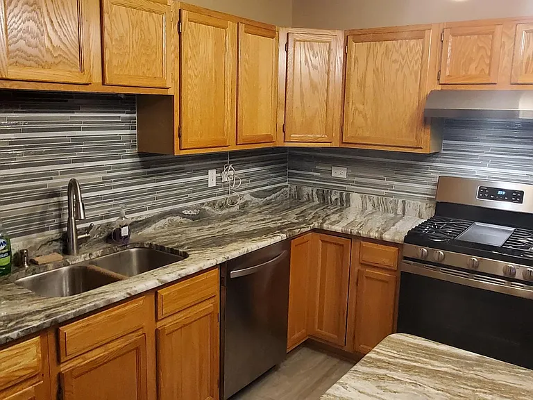 121 Lake Hill Dr — Photo 7