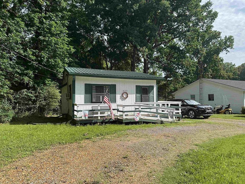 1st image of 635 Forest Rd