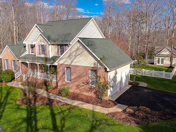 2nd image of 23806 Meredith Ct