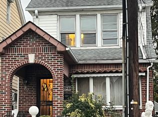 (Undisclosed Address), Whitestone, NY 11357