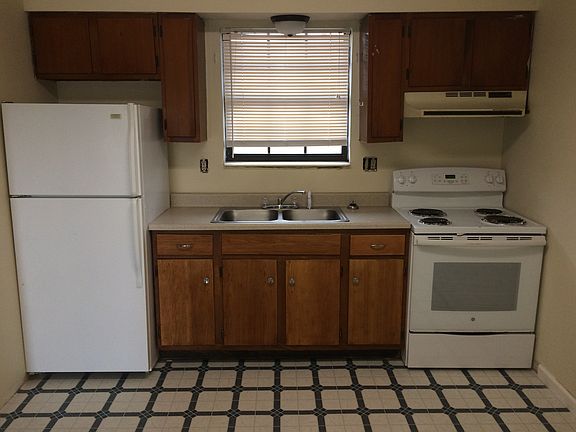3rd image of 506 Wilson St APT 20