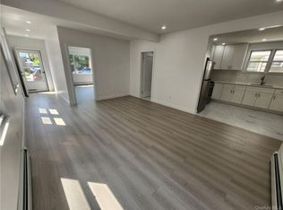 45-53 172nd St, Flushing, NY 11358