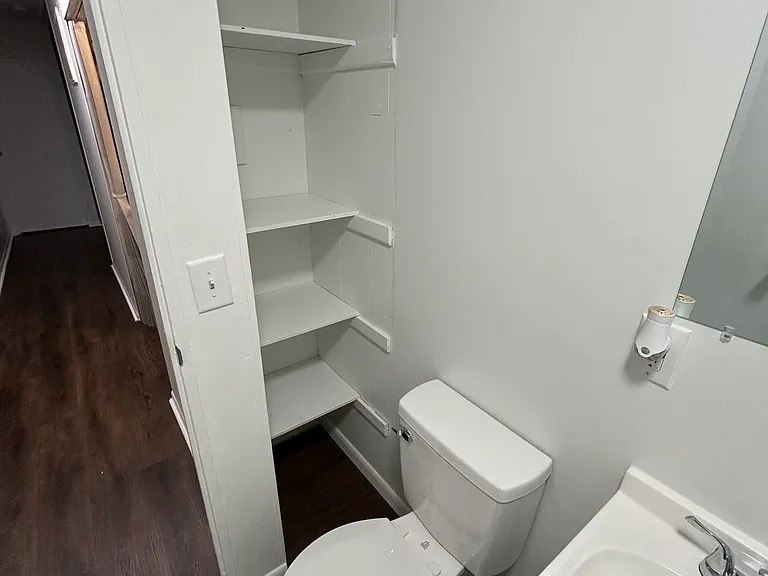 7802 Scott Ln — Photo 4