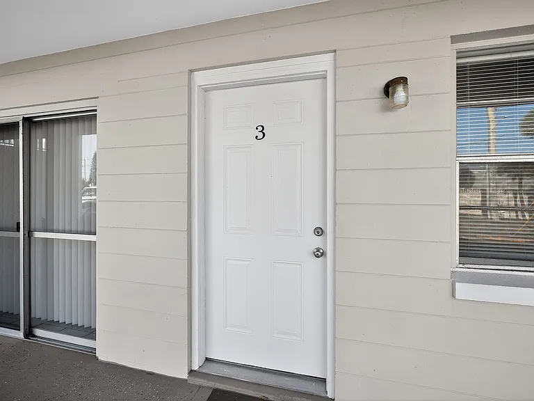 2417 N Oleander Ave #5 — Photo 13