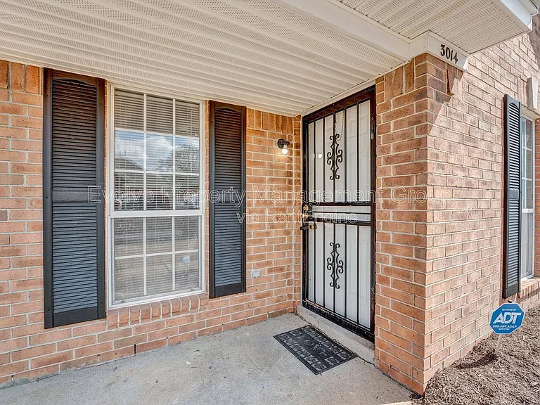 3014 Meadows Ln — Photo 22