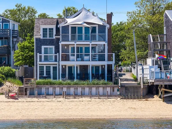 157 A St #3, Provincetown, MA 02657