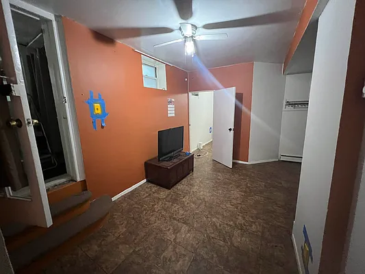 Rented by REALTY QUEST NEW YORK INC | media 15