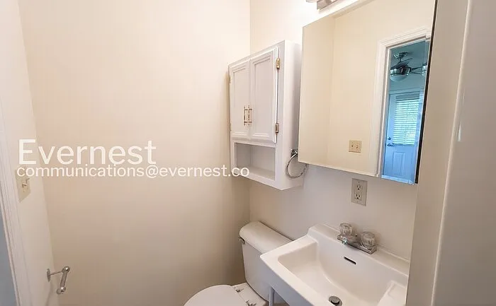 1407 Cloverdale Cir — Photo 17