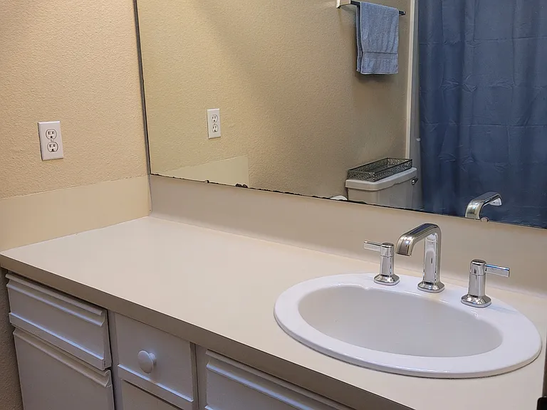 210 Oak Bay St #303 — Photo 23