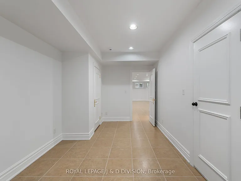 6 Huntley St — Photo 34