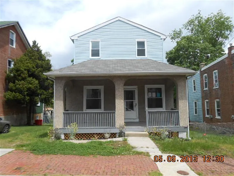 412 9th St photo 1