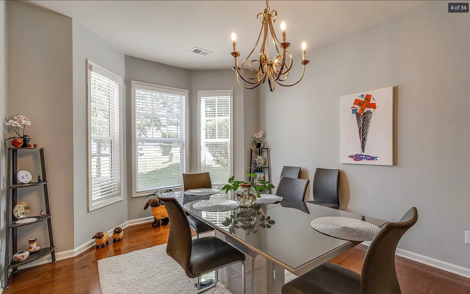 4 bed, 2158 sqft, $3,000 — Photo 4