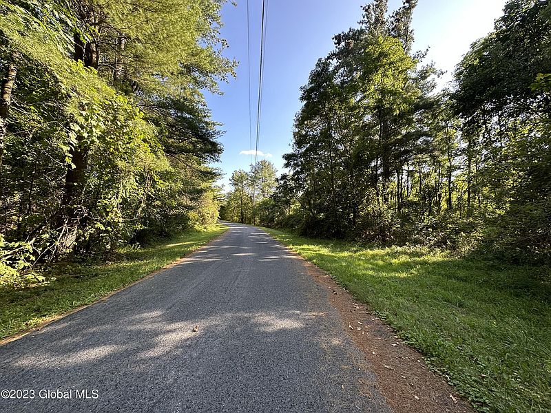 3rd image of 9 Strevy Lane