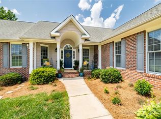 133 Upland Dr, Statesville, NC 28625