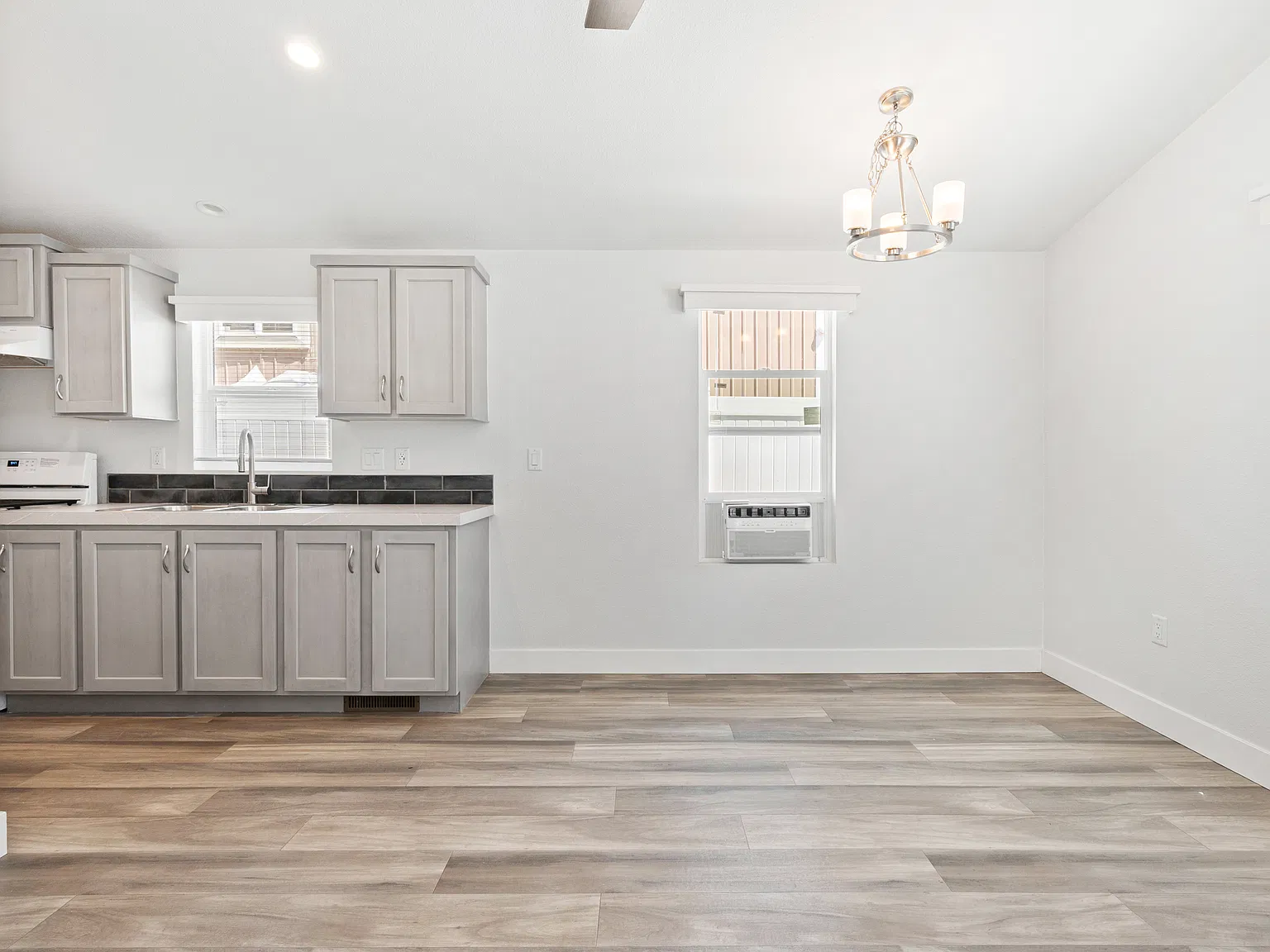 1 bed, $1,700 — Photo 4