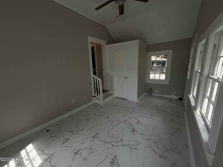 2519 S Memorial Dr — Photo 6