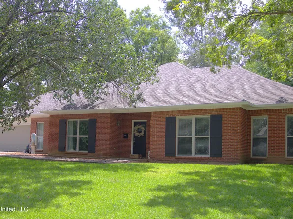 209 Pembroke Dr, Brandon, MS 39047