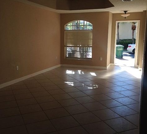 4th image of 5181 NW 115th Ct