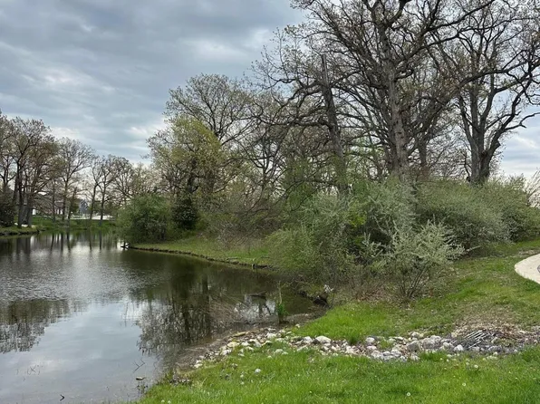 778 Ronny Ct, Crown Point, IN 46307