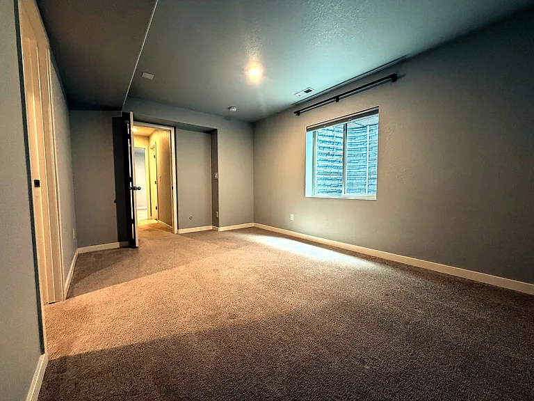 15661 Lake Mist Dr — Photo 21