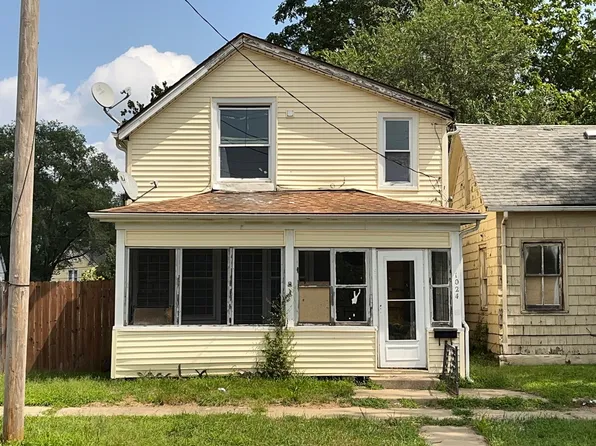 1024 S Warren St, Peoria, IL 61605