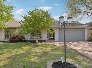 12810 E 135th St S, Broken Arrow, OK 74011