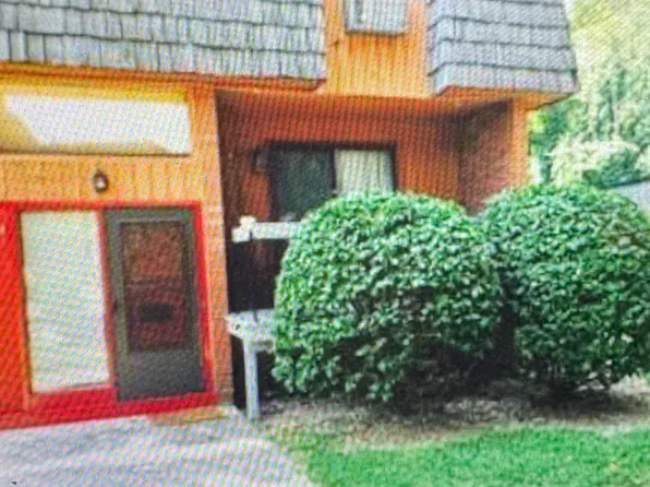 268 High Path Road #268, Windsor, CT 06095