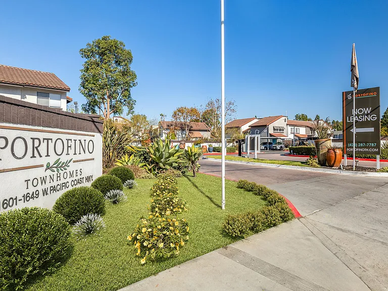 Portofino Townhomes — Photo 25