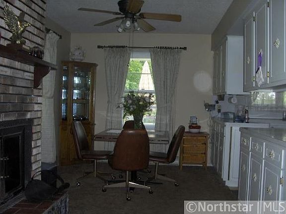 4th image of 1854 Plum St