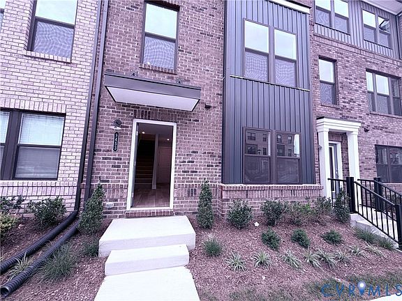 3rd image of 9453 Alquist St