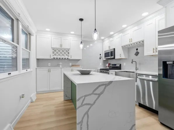 63 Baker Blvd, Marlton, NJ 08053