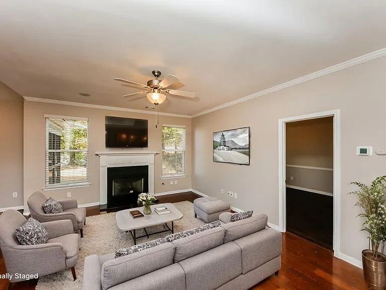 4550 Black Hills Dr NW — Photo 5