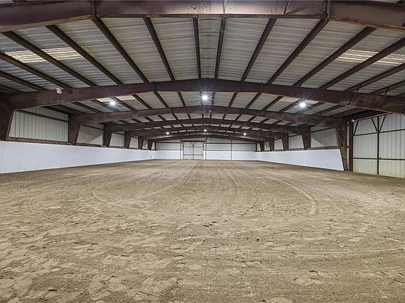 2nd image of 121 Brewer Rd