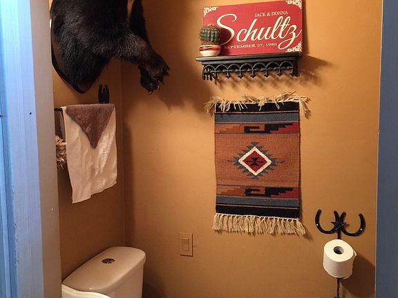 Powder room 
